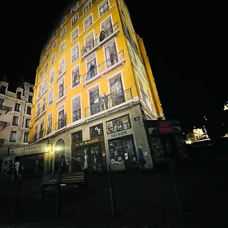 Le Jardin Croix Roussien Apartment